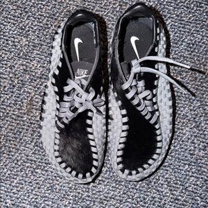 Nike Black and Gray Women's Sneakers
